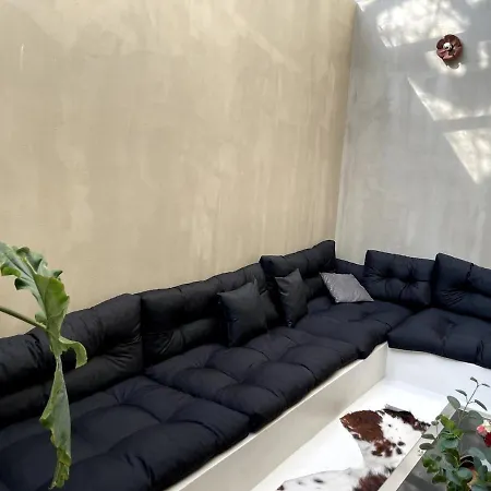 Votre Ecrin Mediterraneen Aux Portes De Paris * Montreuil (Seine-Saint-Denis)